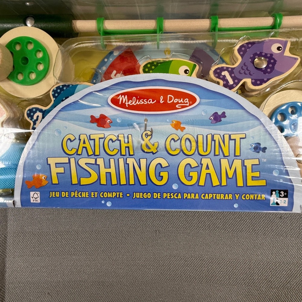 Melissa & Doug Catch & Count Wooden Fishing Game Magnetic Toddler Toy 5149 NEW - Picture 2 of 8